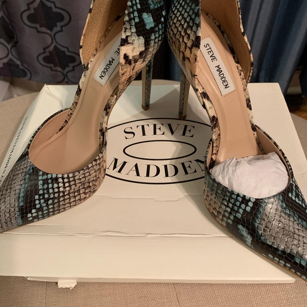 Shoe